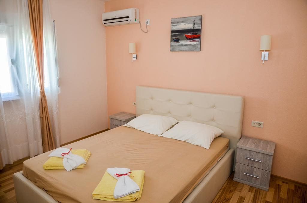Apartments Paradise 울친 외부 사진