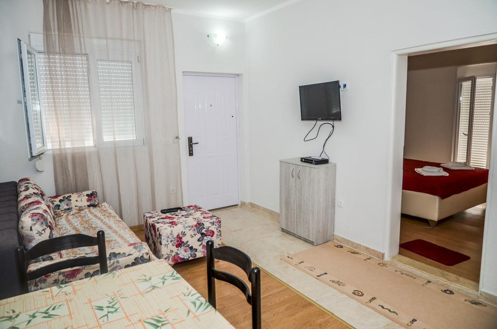Apartments Paradise 울친 외부 사진
